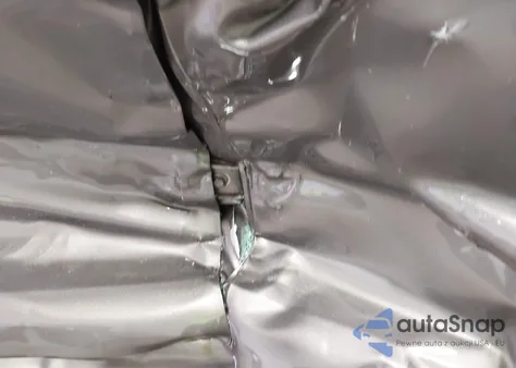 2018 Toyota Corolla Le z USA, uszkodzony, nr VIN 2T1BURHE7JC119155